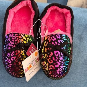 Muk Luks Kids' Multicolor Leopard Slippers